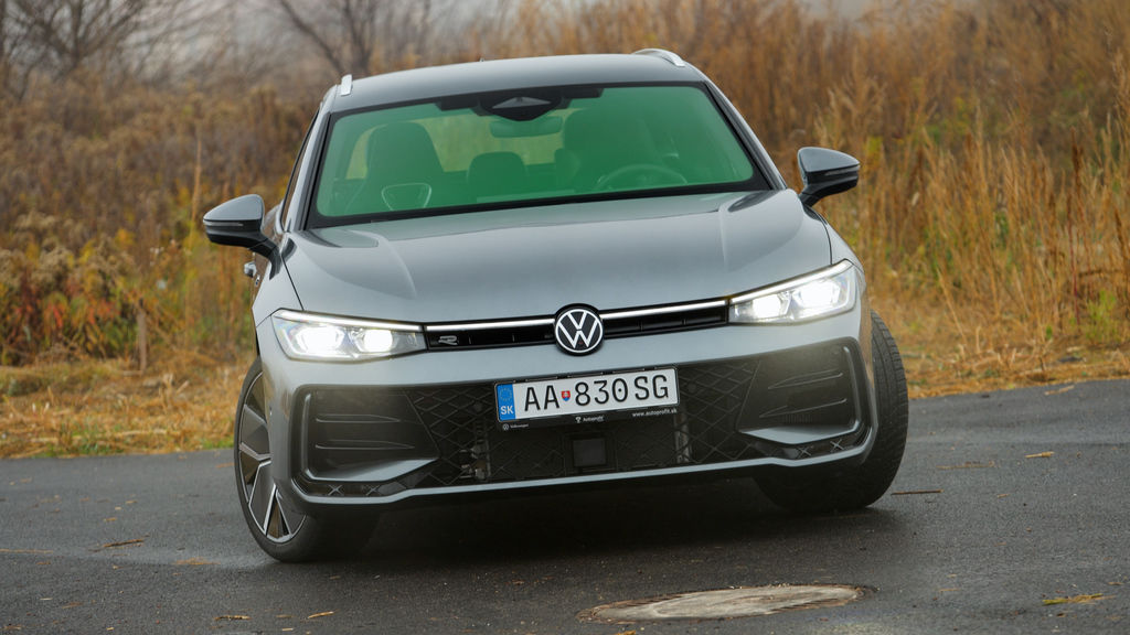 Content vw passat 2.0tsi sk test 2025 4k.00 00 57 14.still541