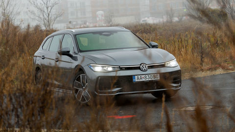 Thumb vw passat 2.0tsi sk test 2025 4k.00 03 12 10.still542