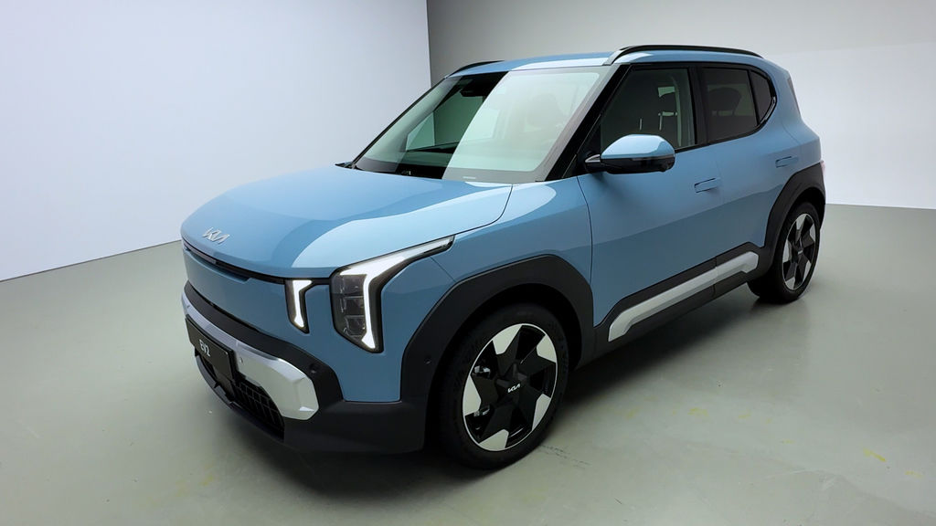 Content kia ev2 studio 2025 4k.00 05 10 08.still571