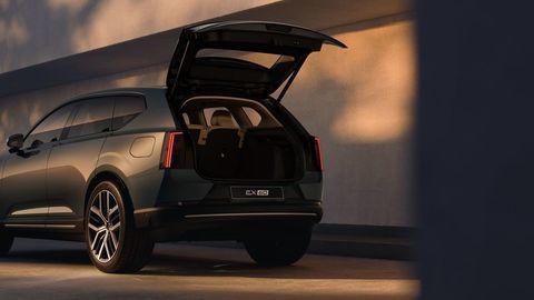 Thumb jpg full vin0121 detailtailgate 746 ex60 row open