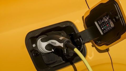 Thumb 2026 ford capri vivid yellow exterior 03