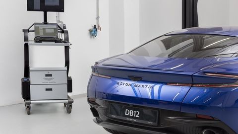 Thumb aston martin prague servis 4 lores