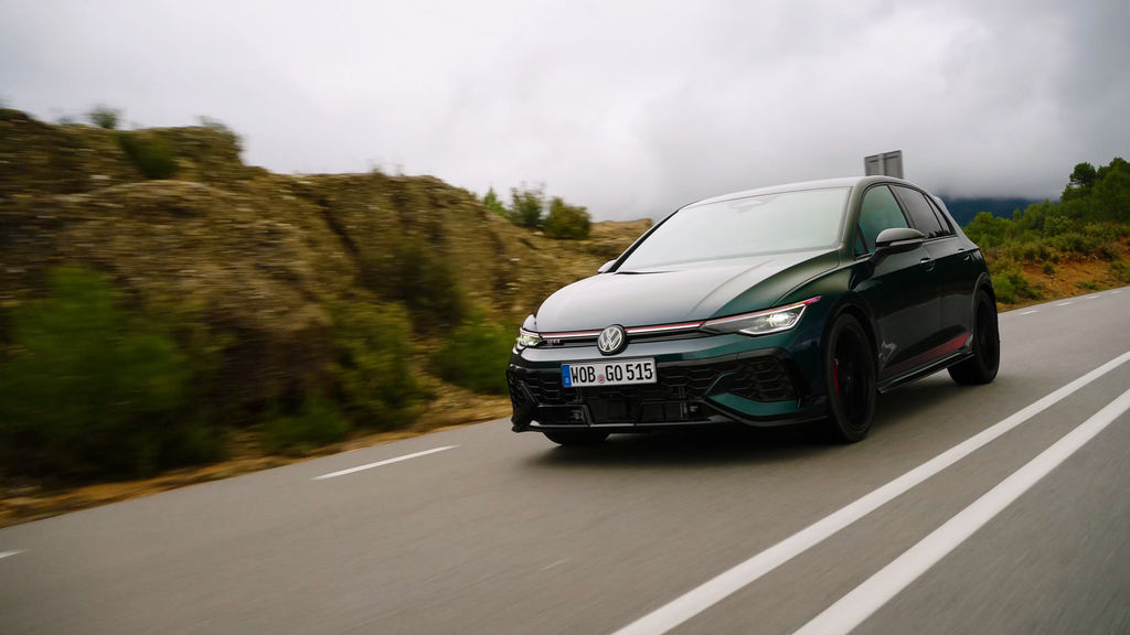 Content vw golf gt days 50years edition prva jazda 2026 4k.00 09 27 19.still612