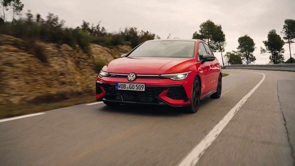 Content vw golf gt days 50years edition prva jazda 2026 4k.00 10 00 09.still613