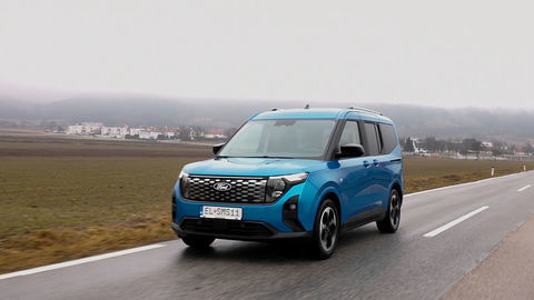 Thumb ford tourneo courier e sk test 2026 4k.00 01 00 17.still620