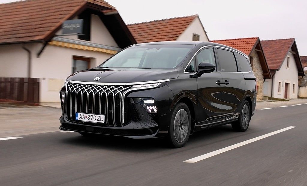 Content dongfeng u tour v9 sk test 2026 4k.00 23 57 00.still633