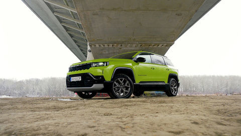 Thumb jeep compass first edition sk test 2026 4k.00 11 47 19.still649