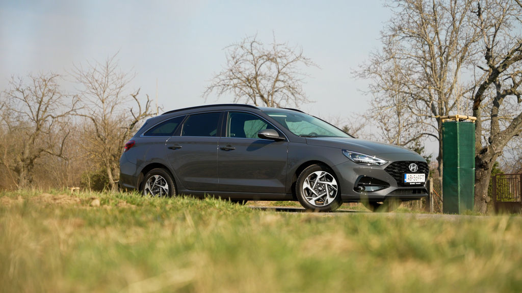 Content hyundai i30 combi sk test 2026 4k.00 11 19 14.still684