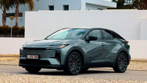 Thumb toyota c hr%2b prva jazda 2026 4k.00 01 52 22.still693