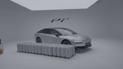 Thumb xpeng p7 strih02.00 10 05 09.still009