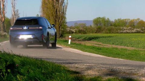 Thumb bmw ix3 neue klasse sk test 2026 4k.00 38 24 22.still704