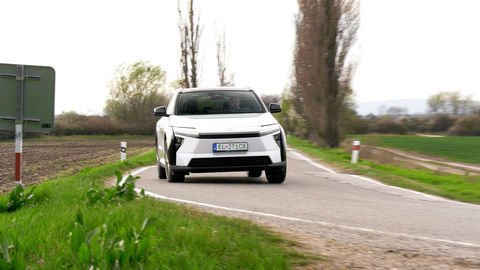 Thumb toyota bz4x strih01.00 19 48 23.still004