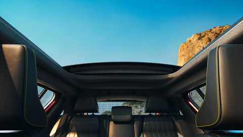 Thumb renault 4 e tech electric plein sud 2