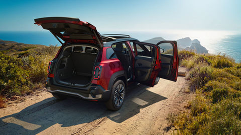 Thumb renault 4 e tech electric plein sud 1