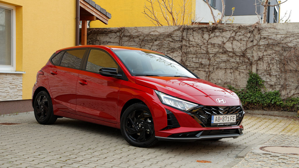 Content hyundai i20 black edition sk test 2026 4k.00 16 57 10.still702