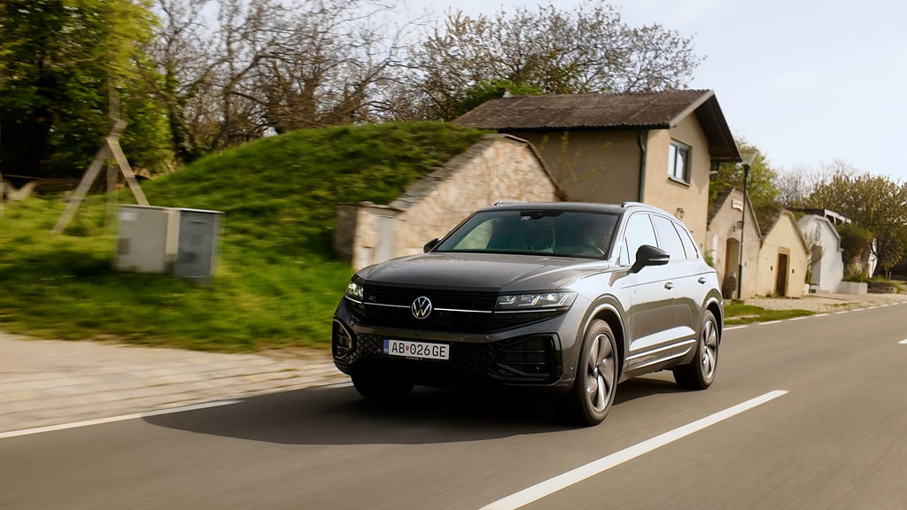 Content vw touareg final edition sk test 2026 4k.00 06 55 01.still700
