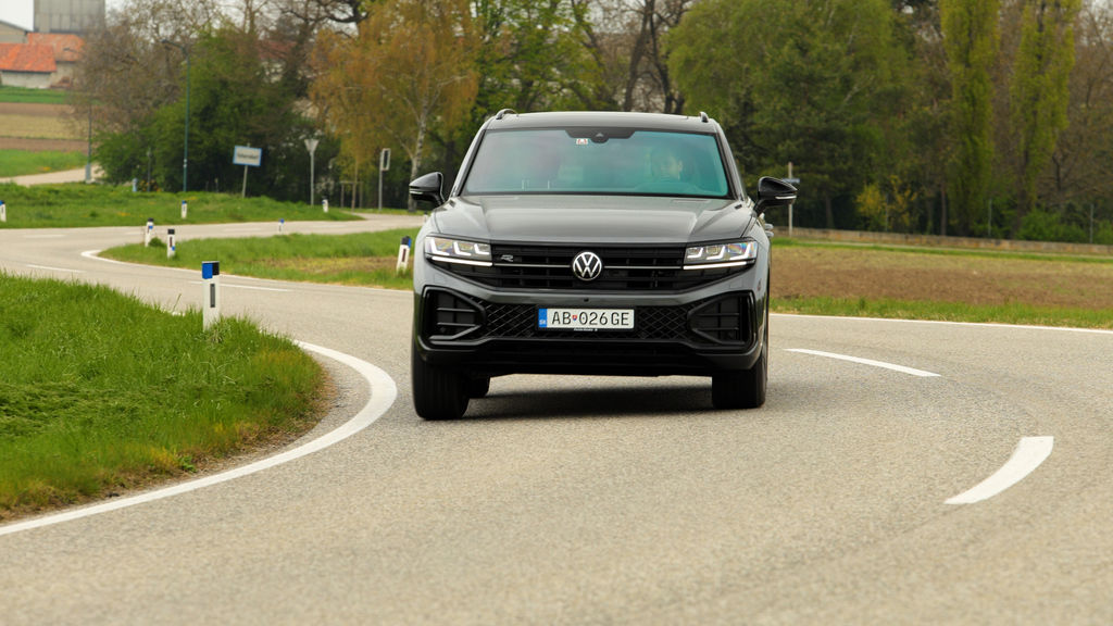 Content vw touareg final edition sk test 2026 4k.00 13 45 11.still702