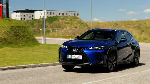 Thumb lexus ux300h kizuna f 2026 4k.00 07 48 21.still717