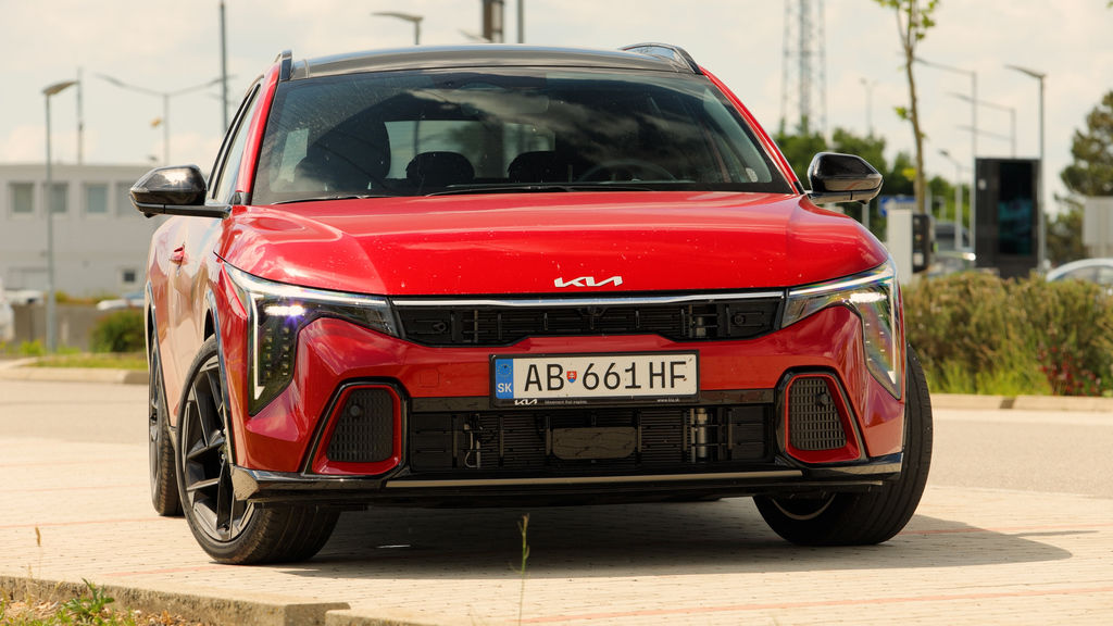 Content kia k4 kombi sk test 2026 4k.00 03 22 16.still712