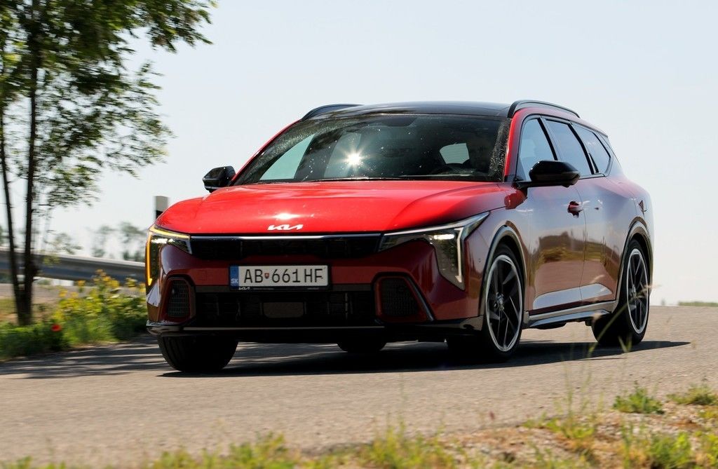 Content kia k4 kombi sk test 2026 4k.00 23 02 11.still718