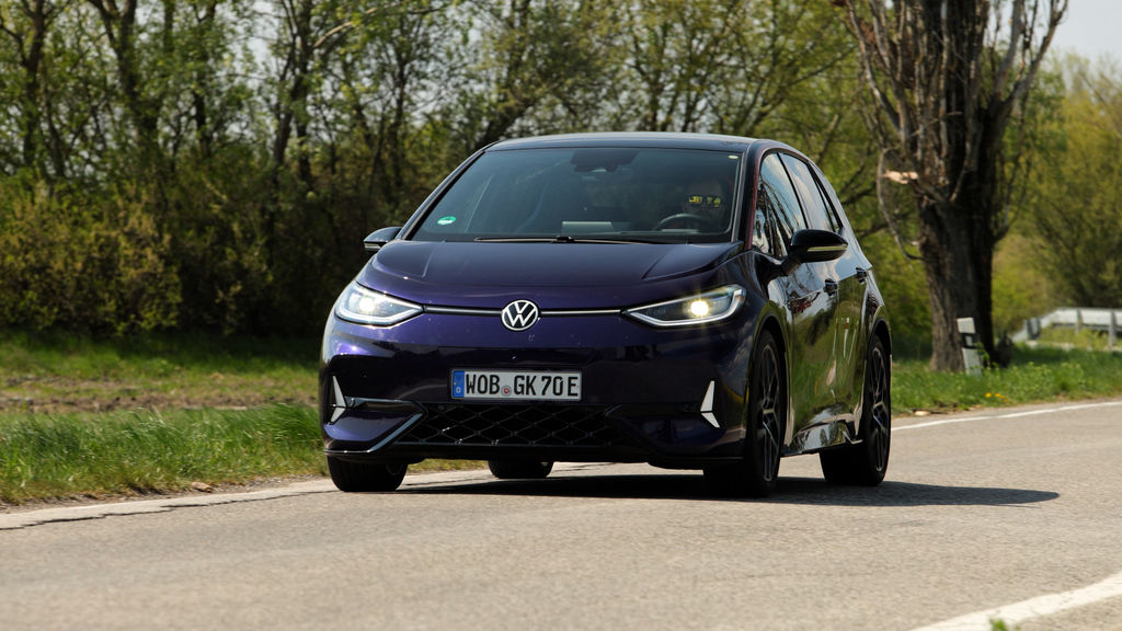 Content vw id.3 gtx fire and ice sk test 2026 4k.00 13 19 06.still719