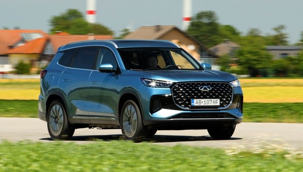 Content chery tiggo8 phev sk test 2026 4k.00 27 04 03.still776
