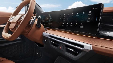 Thumb 15p int infotainment main