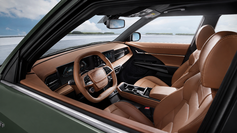 Thumb 12p main interior