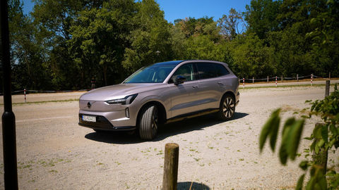 Thumb volvo ex90 sk test 2026 4k.00 09 37 10.still776