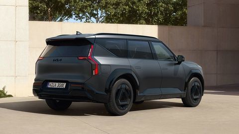Thumb kia ev9 black edition rear digital 1920x1080 3