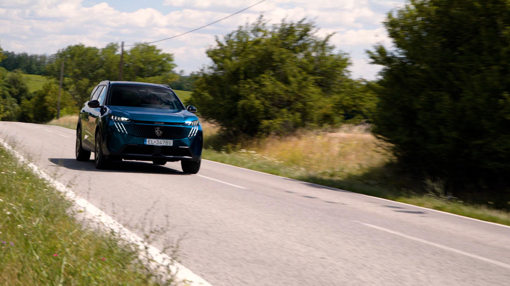 Content peugeot 5008 phev sk test 2026 4k.00 06 01 08.still773