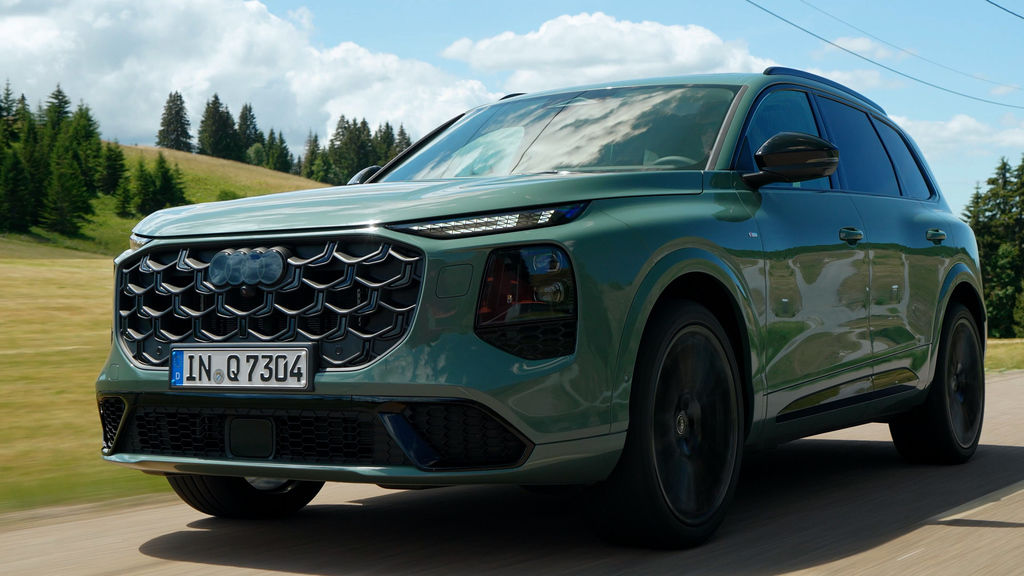 Content audi q7 prva jazda 2026 4k.00 05 30 16.still772
