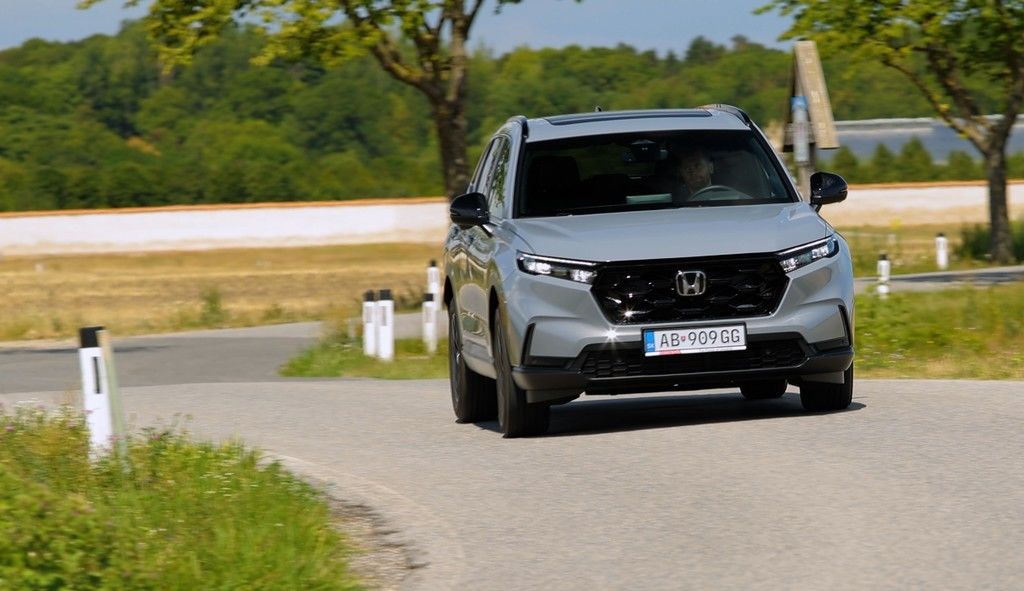 Content honda cr v e hev sk test 2026 4k.00 02 01 16.still776