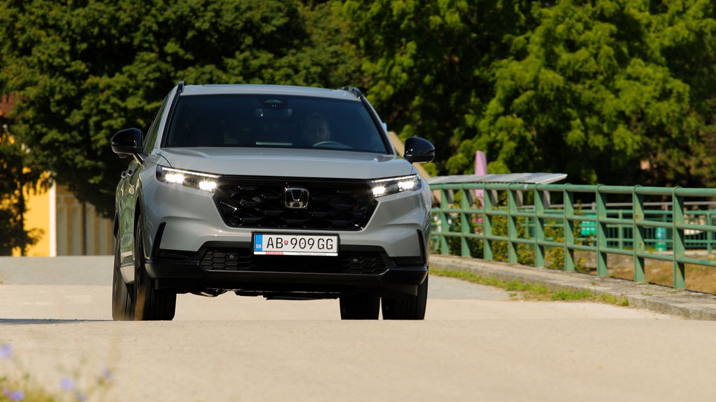 Content honda cr v e hev sk test 2026 4k.00 17 06 10.still780