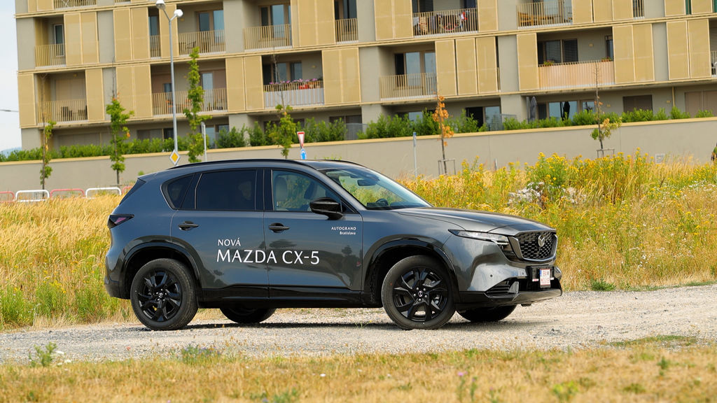 Content mazda cx5 homura awd sk test 2026 4k.00 02 22 16.still778