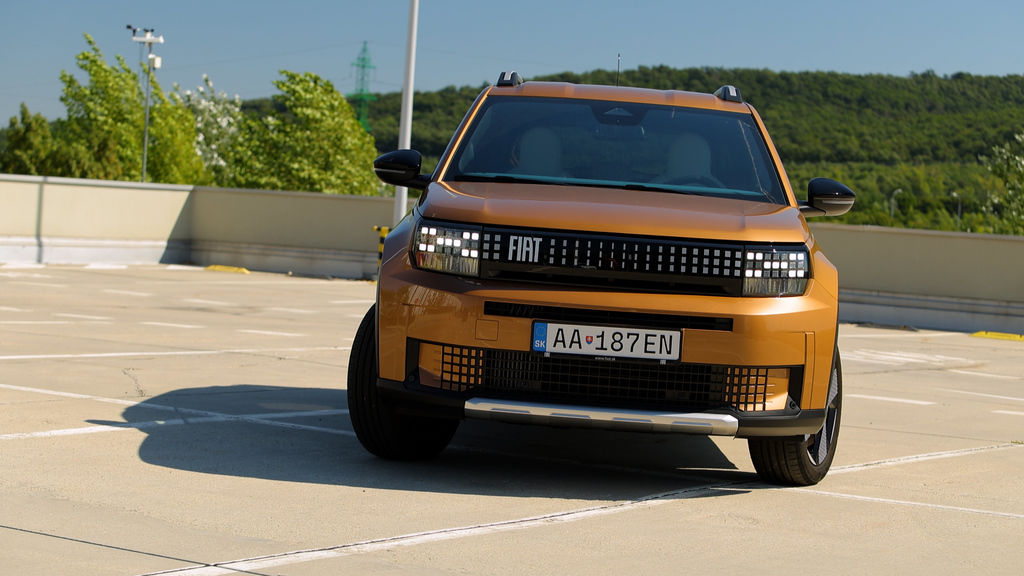 Content fiat grande panda 1.2 manual sk test 2026 4k.00 03 15 23.still782