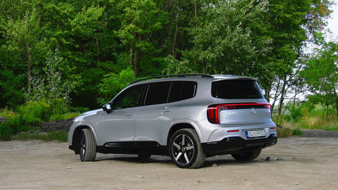 Thumb mercedes glb sk test 2026 4k.00 01 45 14.still804