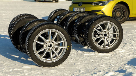 Thumb test zimne celorocne pneu reportaz 2026 4k.00 00 22 00.still830