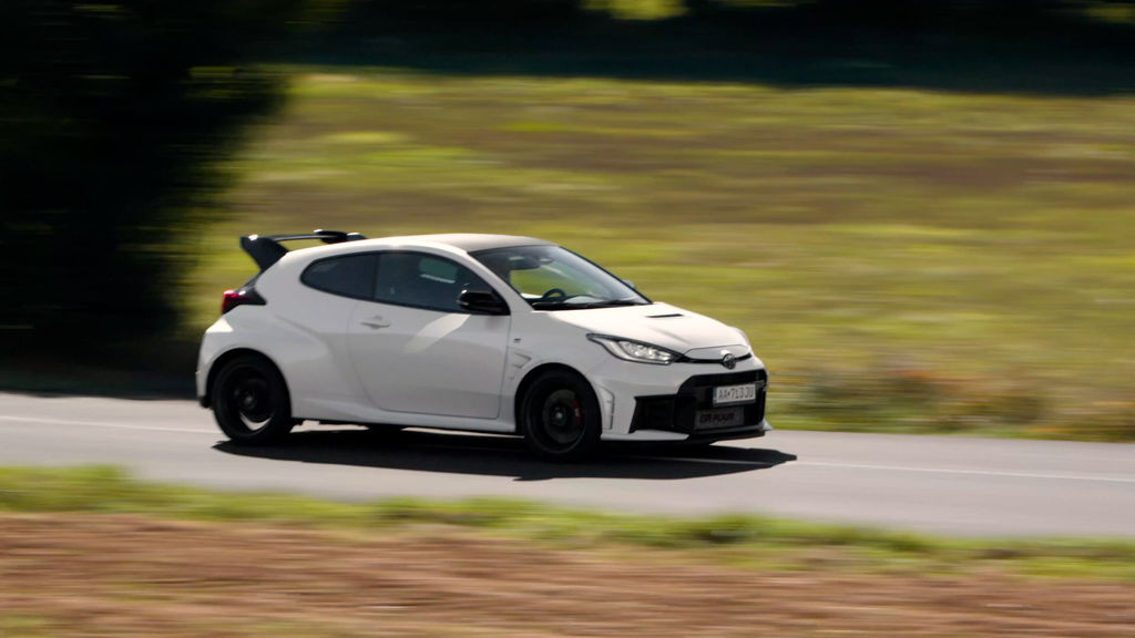 Content toyota yaris gr four sk test 2026 4k.00 29 09 19.still852