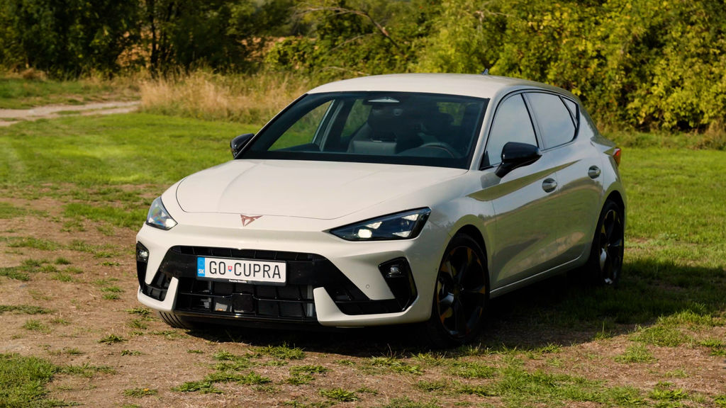 Content cupra leon sk test 2026 4k.00 11 22 02.still833