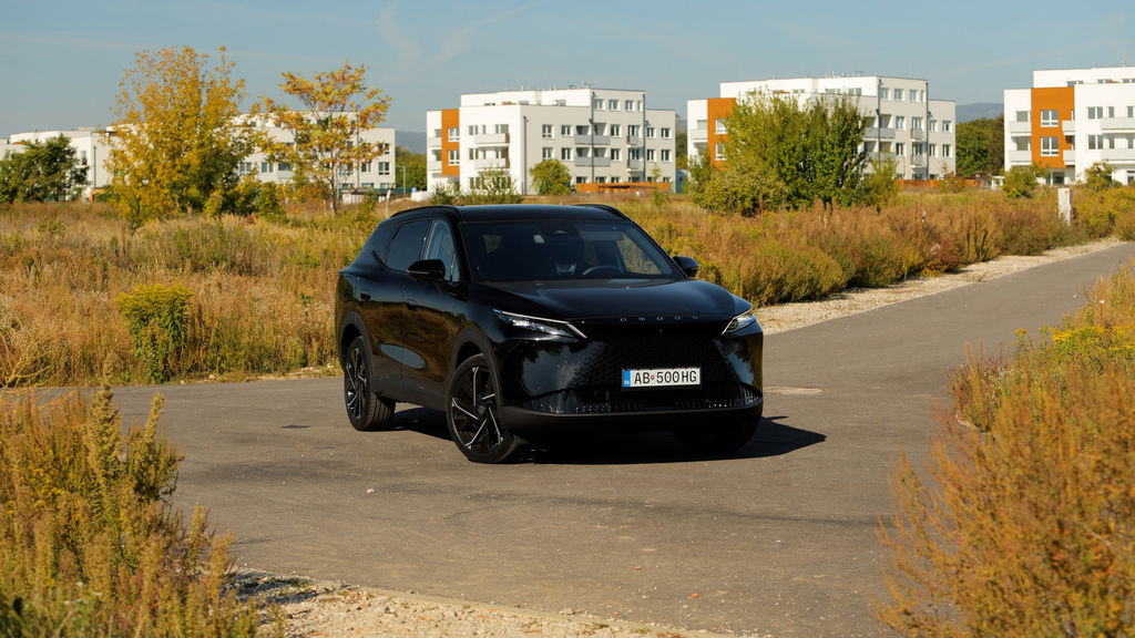 Content omoda 7 phev sk test 2026 4k.00 01 44 17.still832