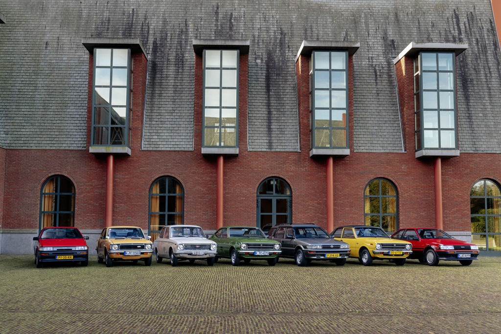 Content corolla historic combo 005