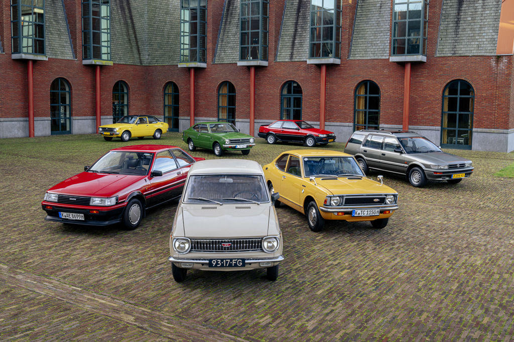 Content corolla historic combo 004