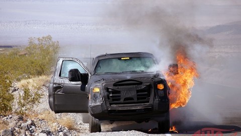 Thumb 72975 large ford super duty in flames 002