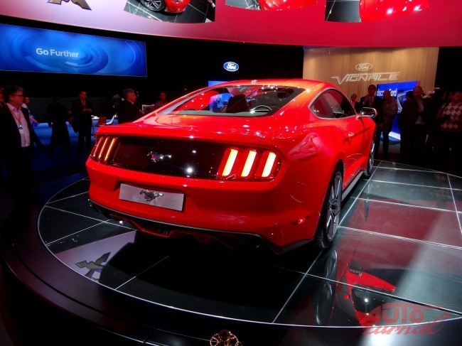 Ford_Mustang_zozadu