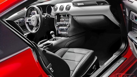 Thumb 65199 large 2015 ford mustang interior