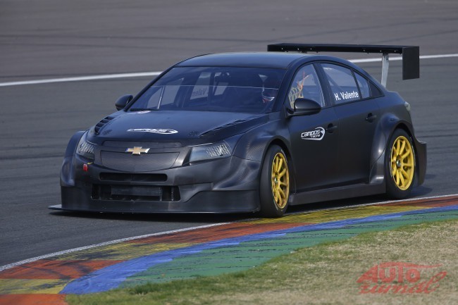 AUTO - WTCC TESTS VALENCIA 2014