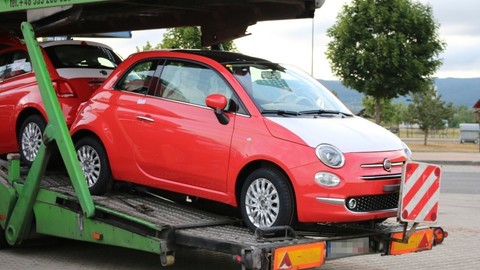 Thumb 91036 large vynoveny fiat 500 sme odfotili v bratislave este pred premierou