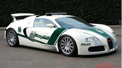 Thumb 60283 large bugatti veyron police car image dubai police 100427824 m