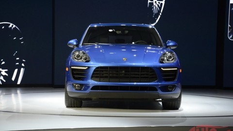 Thumb 53936 large porschemacan 0201